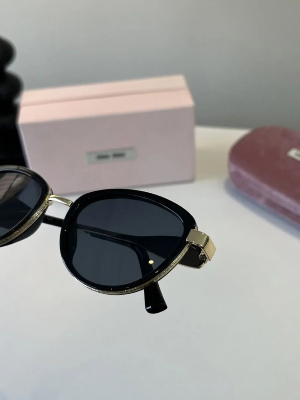 🥰Miu Miu🥰 Black Cat-Eye Sunglasses